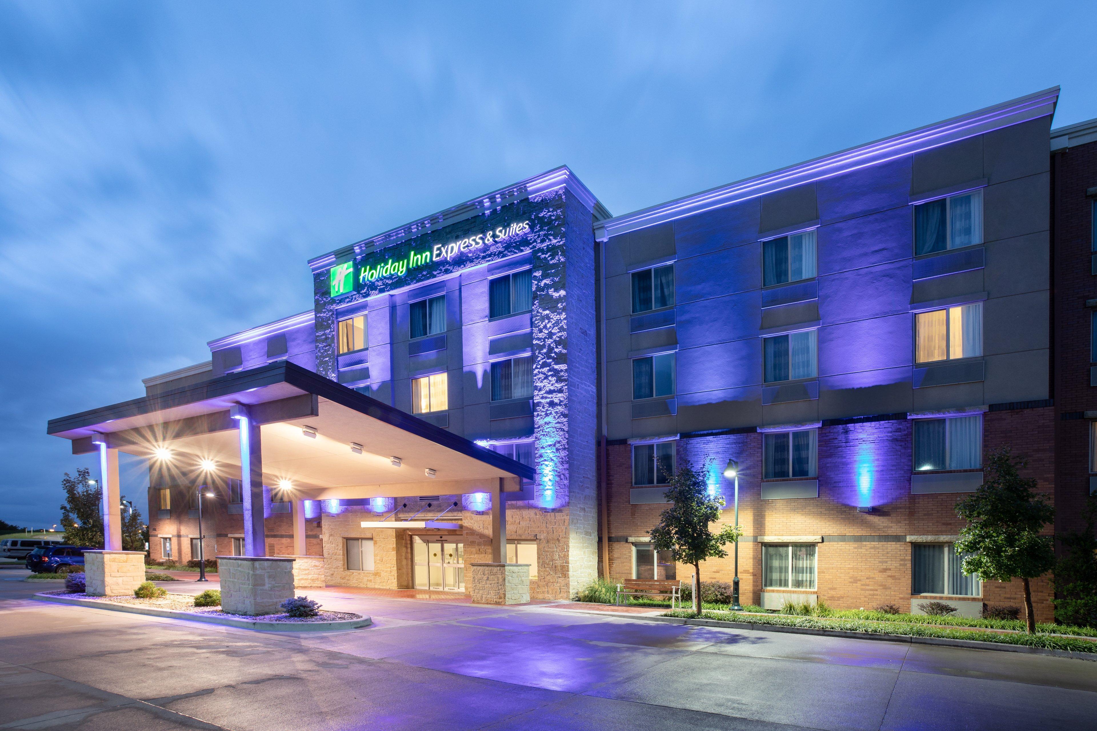 Holiday Inn Express & Suites Manhattan By Ihg Luaran gambar